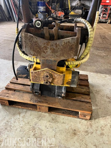 2009 Engcon EC30 Rotortilt - Attachment for Construction machinery: picture 2 2009 Engcon EC30 Rotortilt - Attachment for Construction machinery: picture 2