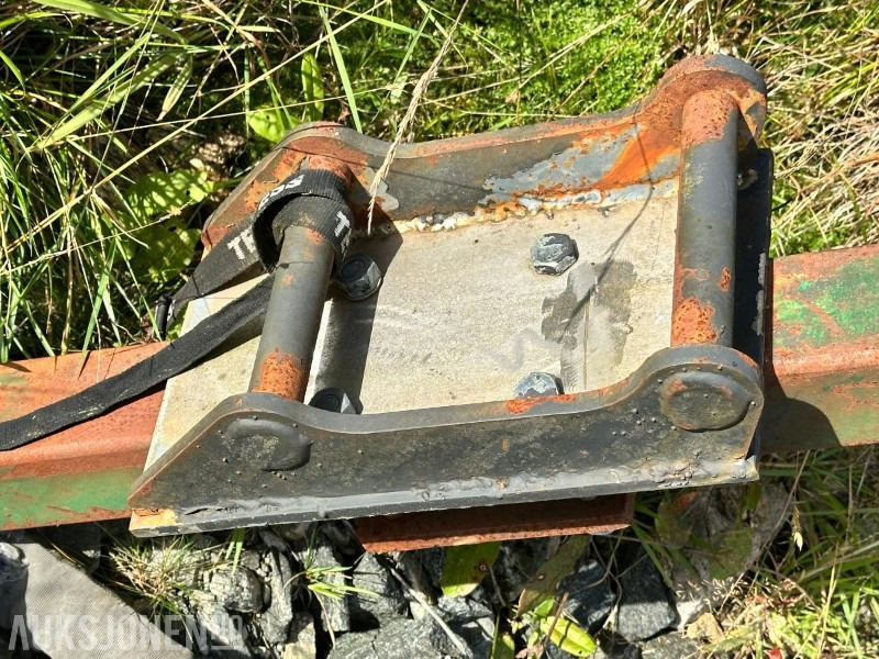 2009 Spearhead fingerklipper / Slåttebjelke m/S30 feste - Attachment for Construction machinery: picture 3 2009 Spearhead fingerklipper / Slåttebjelke m/S30 feste - Attachment for Construction machinery: picture 3