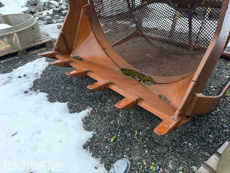 2012 Mantovanibenne MVR 1800 – Sorterings-/Trommelskuffe - Attachment for Construction machinery: picture 5 2012 Mantovanibenne MVR 1800 – Sorterings-/Trommelskuffe - Attachment for Construction machinery: picture 5