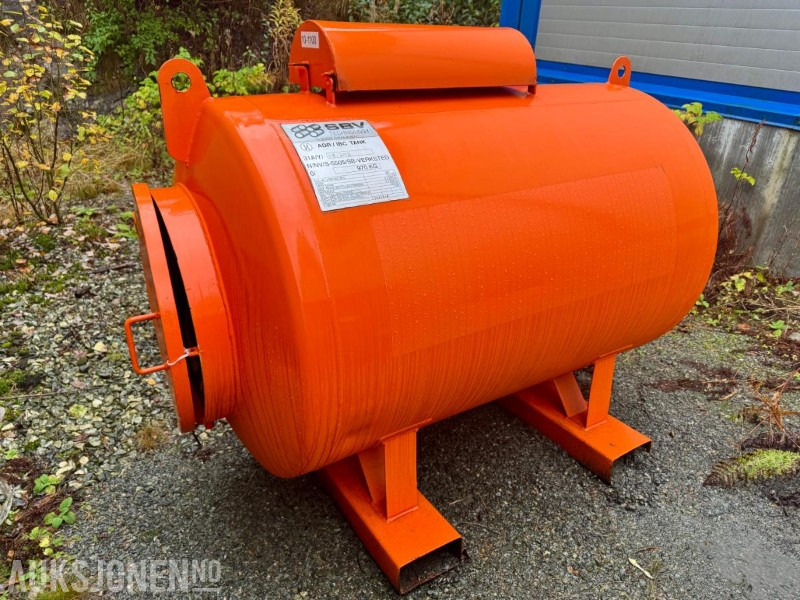 2012 SBV Dieseltank 1000 liter - Attachment for Construction machinery: picture 1 2012 SBV Dieseltank 1000 liter - Attachment for Construction machinery: picture 1