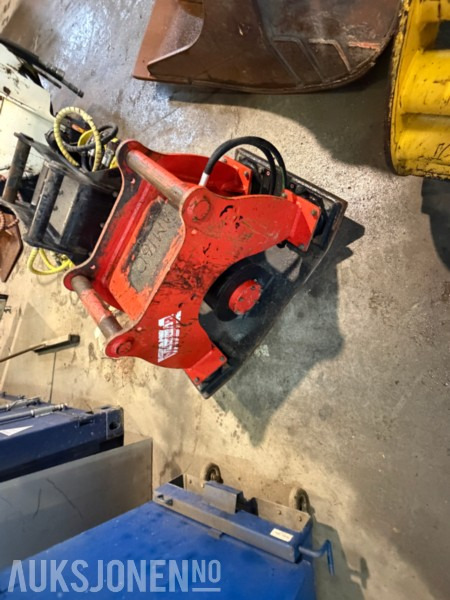 2015 Hydraulisk Vibroplate / Komprimeringsplate – S60 feste - Attachment for Construction machinery: picture 3 2015 Hydraulisk Vibroplate / Komprimeringsplate – S60 feste - Attachment for Construction machinery: picture 3