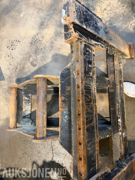 2015 Pallegaffel for gravemaskin - S60 - Attachment for Construction machinery: picture 5 2015 Pallegaffel for gravemaskin - S60 - Attachment for Construction machinery: picture 5