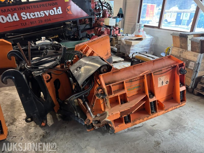2016 TELLEFSDAL SNØPLOG - U-PLOG - 4300 MM - Attachment for Construction machinery: picture 4 2016 TELLEFSDAL SNØPLOG - U-PLOG - 4300 MM - Attachment for Construction machinery: picture 4