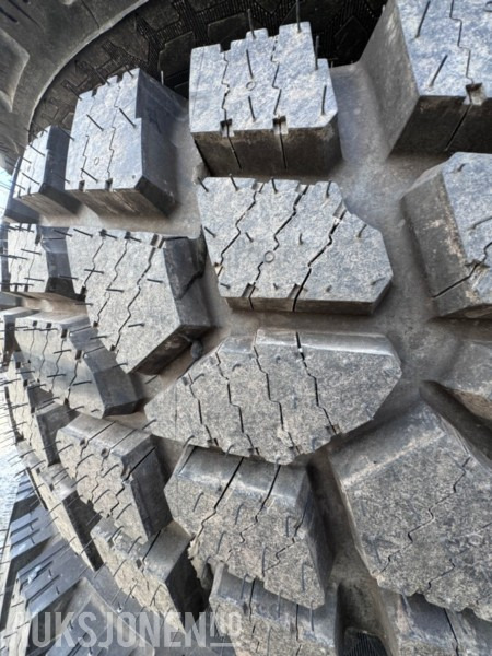 2023 Nokian Vinterdekk til hjullaster - 4 stk - Seipet - 17.5R25 med felg - Ubrukt - Attachment for Construction machinery: picture 3 2023 Nokian Vinterdekk til hjullaster - 4 stk - Seipet - 17.5R25 med felg - Ubrukt - Attachment for Construction machinery: picture 3