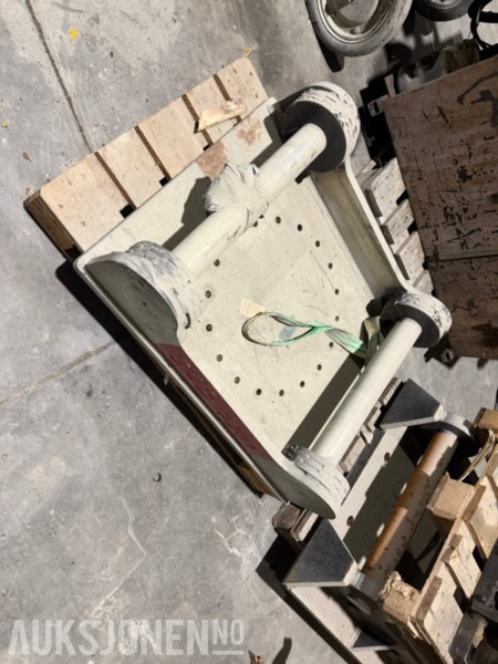 S90 grind / Adapterplate for gravemaskin - Attachment for Construction machinery: picture 1 S90 grind / Adapterplate for gravemaskin - Attachment for Construction machinery: picture 1
