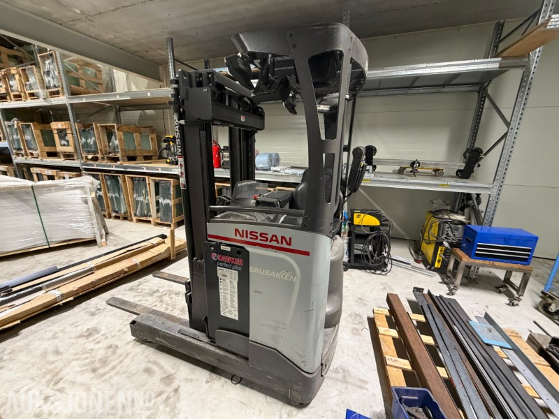 2013 Nissan UND140 Skyvemasttruck - 4,8m med batterilader - Material handling equipment: picture 5 2013 Nissan UND140 Skyvemasttruck - 4,8m med batterilader - Material handling equipment: picture 5