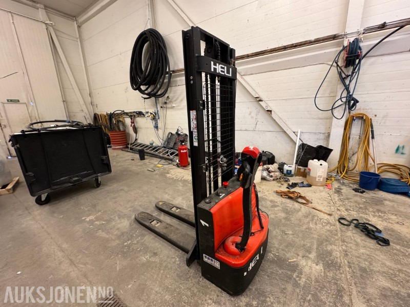 2020 Heli CDD10 Høytløftende palletruck - Material handling equipment: picture 3 2020 Heli CDD10 Høytløftende palletruck - Material handling equipment: picture 3