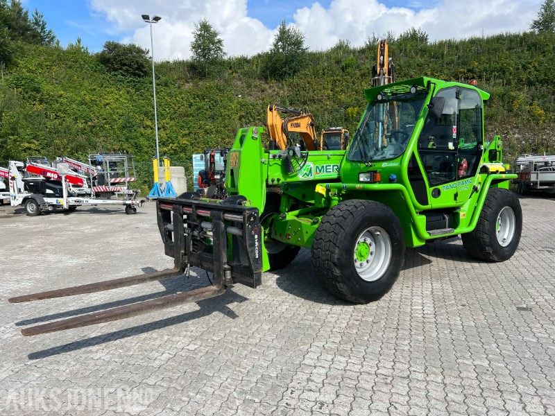 Merlo Teleskoptruck m/Hydraulisk pallegaffel og ryggekamera - Material handling equipment: picture 1 Merlo Teleskoptruck m/Hydraulisk pallegaffel og ryggekamera - Material handling equipment: picture 1
