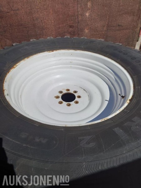 Nokian dekk til New Holland - Farm tractor: picture 4 Nokian dekk til New Holland - Farm tractor: picture 4