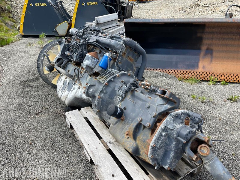 Scania Motor og gir fra type 94 - Engine, Transmission: picture 2 Scania Motor og gir fra type 94 - Engine, Transmission: picture 2