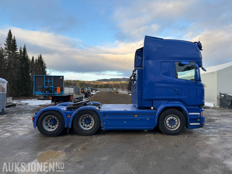 2015 Scania R730 Euro6T 6x4 Påkostet - Brøyterigget - Tipphydraulikk - Sprederhydraulikk - 675 643km - Tractor unit: picture 4 2015 Scania R730 Euro6T 6x4 Påkostet - Brøyterigget - Tipphydraulikk - Sprederhydraulikk - 675 643km - Tractor unit: picture 4