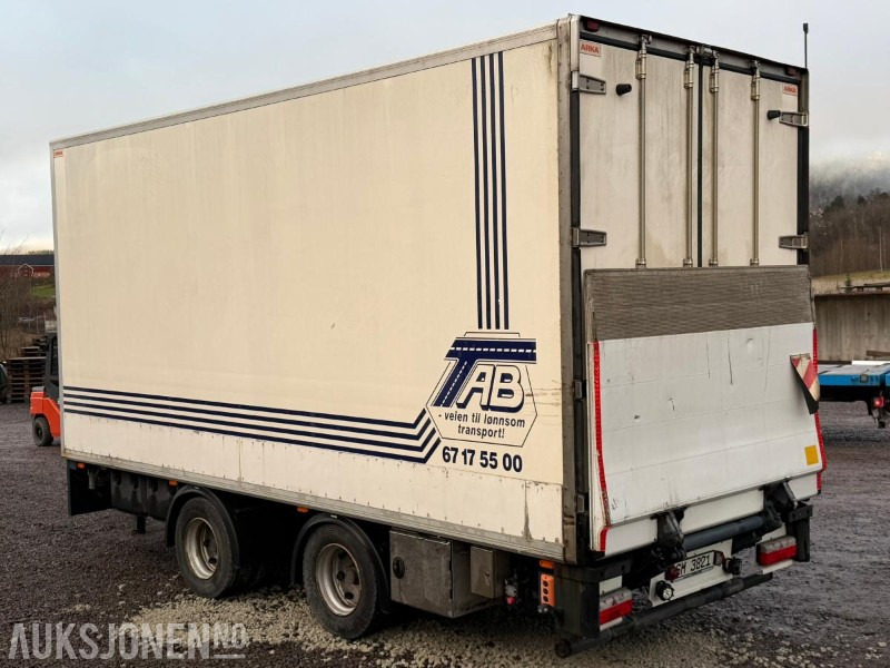 2004 HFR UH9KK180 Skaphenger / Thermohenger - Trailer: picture 3 2004 HFR UH9KK180 Skaphenger / Thermohenger - Trailer: picture 3