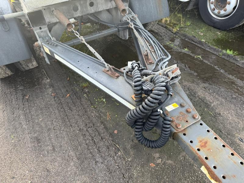 2016 HFR 3 AXLE FULL TRAILER - Slephenger med containerfester - Repobjekt - Trailer: picture 5 2016 HFR 3 AXLE FULL TRAILER - Slephenger med containerfester - Repobjekt - Trailer: picture 5