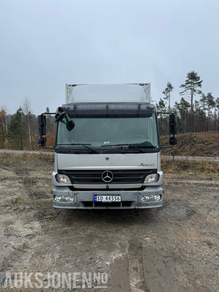 2008 Mercedes-Benz Atego 822 Servicebil / Verkstedvogn m/ Palfinger kran og verkstedinnredning - Truck: picture 2 2008 Mercedes-Benz Atego 822 Servicebil / Verkstedvogn m/ Palfinger kran og verkstedinnredning - Truck: picture 2