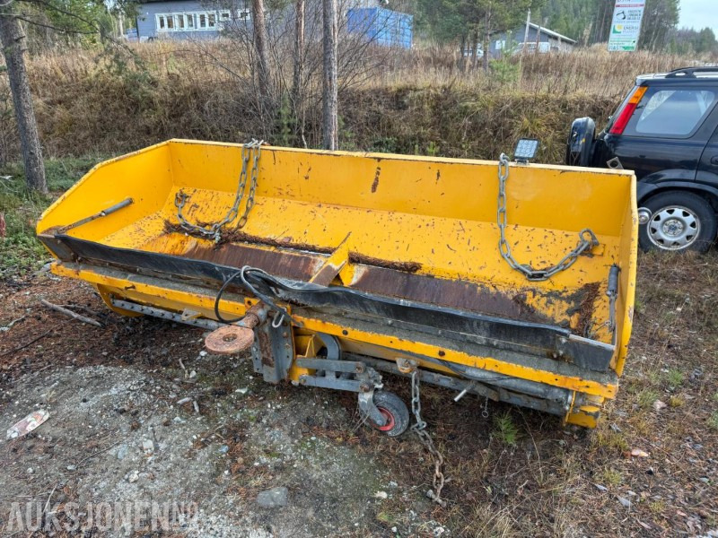 2016 Epoke TKB12-280 sand-/saltspreder – tilhengerutførelse - Truck: picture 1 2016 Epoke TKB12-280 sand-/saltspreder – tilhengerutførelse - Truck: picture 1