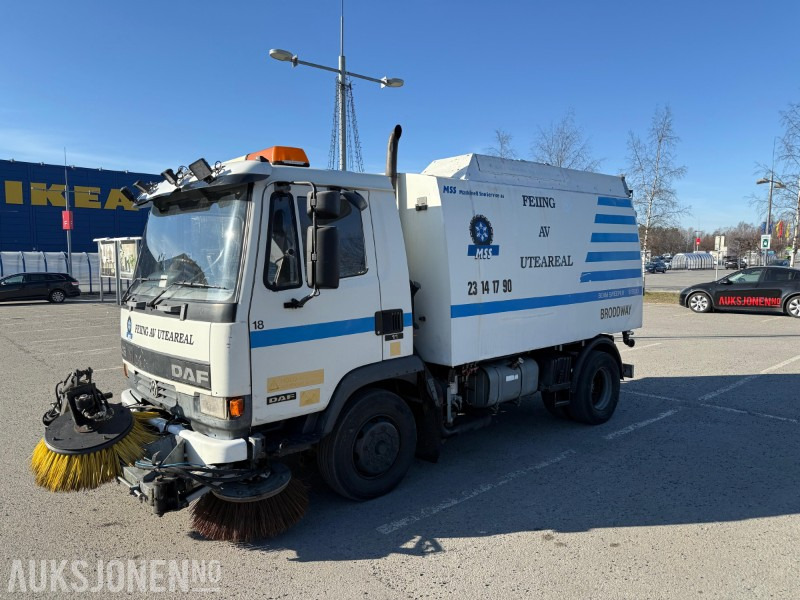 1997 DAF 45 180 TI feiebil, tilhengerfeste, nytt sug, kamera, ekstralys - Utility/ Special vehicle: picture 1 1997 DAF 45 180 TI feiebil, tilhengerfeste, nytt sug, kamera, ekstralys - Utility/ Special vehicle: picture 1