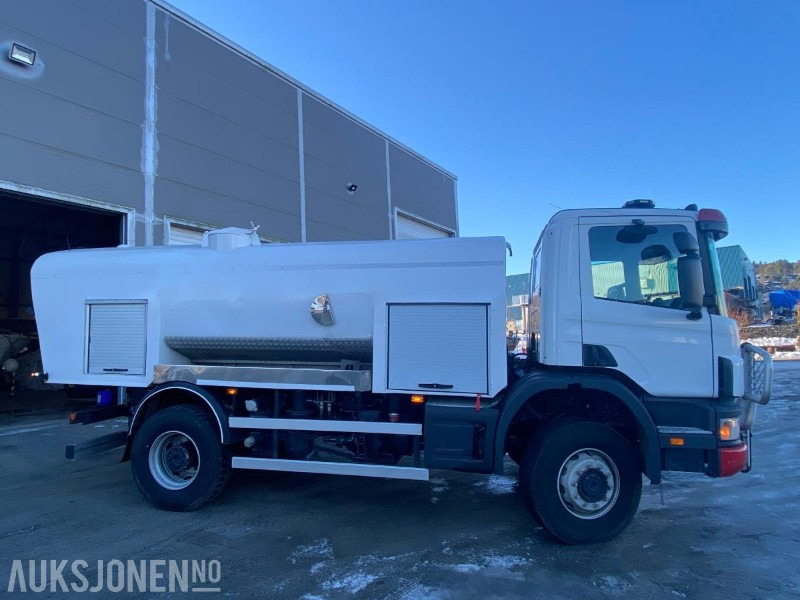 2000 Scania P-serie - Spylebil - Nyrestaurert - 4x4 - Utility/ Special vehicle: picture 4 2000 Scania P-serie - Spylebil - Nyrestaurert - 4x4 - Utility/ Special vehicle: picture 4