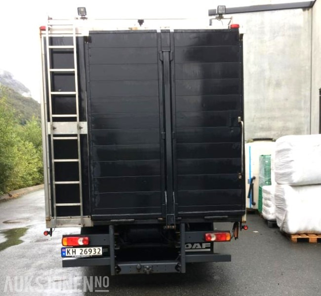 2004 DAF LF 45.220 - Hestebil / Transportbil, 202552km - Utility/ Special vehicle: picture 4 2004 DAF LF 45.220 - Hestebil / Transportbil, 202552km - Utility/ Special vehicle: picture 4