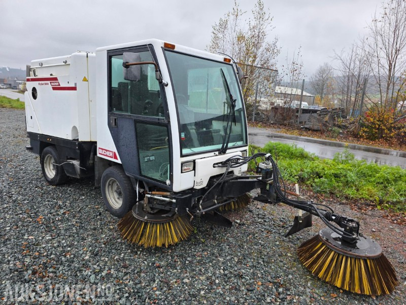 Bucher citycat 2000 feiebil reperasjonsobjekt - Utility/ Special vehicle: picture 2 Bucher citycat 2000 feiebil reperasjonsobjekt - Utility/ Special vehicle: picture 2