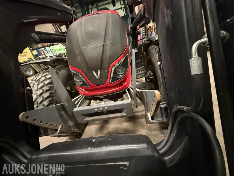 Valtra A104 m Laster, skuffe og pallegaffel - Farm tractor: picture 4 Valtra A104 m Laster, skuffe og pallegaffel - Farm tractor: picture 4