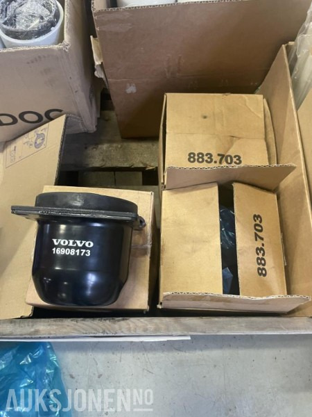 Volvo L150H - L260H Feste førerhytte - Construction equipment: picture 1 Volvo L150H - L260H Feste førerhytte - Construction equipment: picture 1