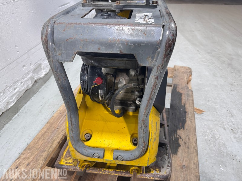 Wacker Neuson BPU2540A vibroplate / 145kg - Roller: picture 5 Wacker Neuson BPU2540A vibroplate / 145kg - Roller: picture 5