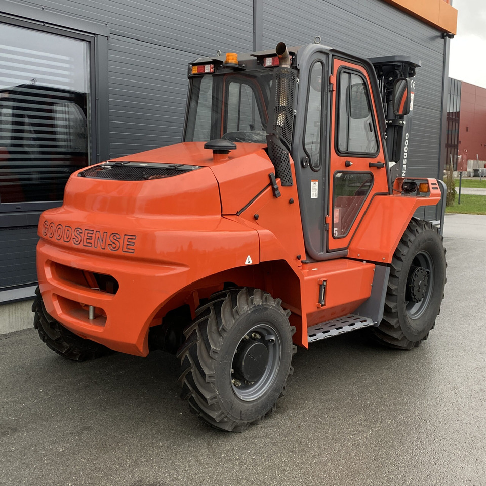 Goodsense RTD35 4WD - Rough terrain forklift: picture 3 Goodsense RTD35 4WD - Rough terrain forklift: picture 3