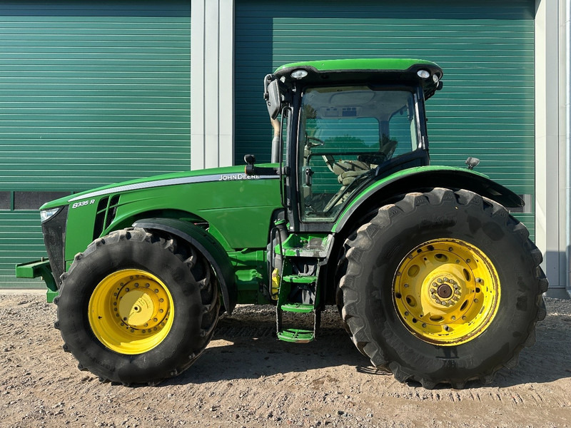 John Deere 8335 R POWERSHIFT - Farm tractor: picture 3 John Deere 8335 R POWERSHIFT - Farm tractor: picture 3