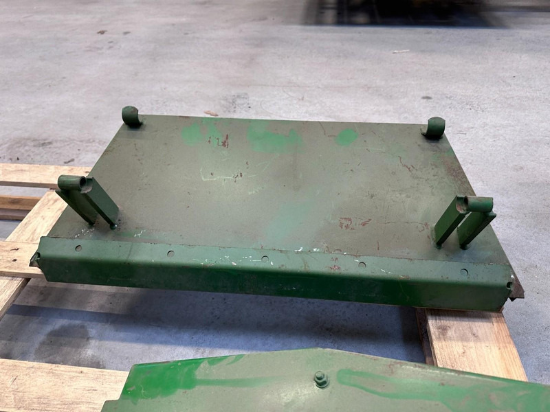 John Deere Harvester parts CALL FOR GOOD PRICE - Forage harvester: picture 5 John Deere Harvester parts CALL FOR GOOD PRICE - Forage harvester: picture 5