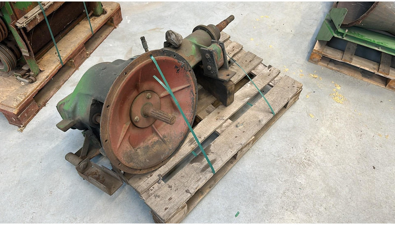 John Deere Harvester parts CALL FOR GOOD PRICE - Forage harvester: picture 3 John Deere Harvester parts CALL FOR GOOD PRICE - Forage harvester: picture 3