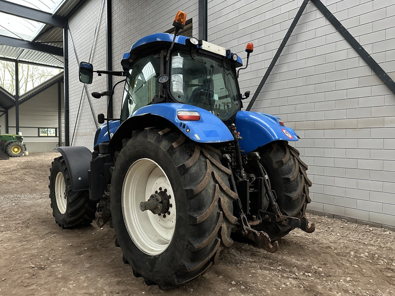 New Holland T7.250 - Farm tractor: picture 5 New Holland T7.250 - Farm tractor: picture 5