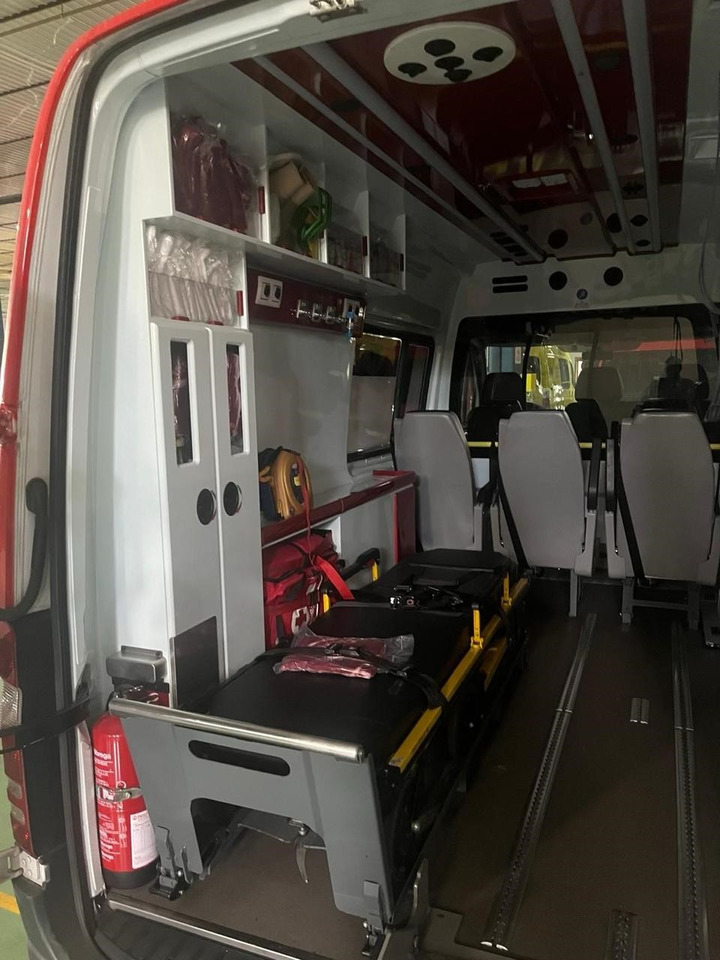 MERCEDES BENZ AMBULANCE FOR DYSABLED PEOPLE Sprinter 313 CDI(15 units) - Ambulance: picture 5 MERCEDES BENZ AMBULANCE FOR DYSABLED PEOPLE Sprinter 313 CDI(15 units) - Ambulance: picture 5