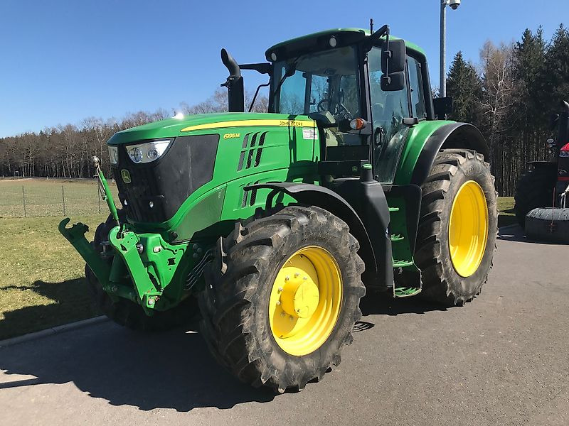 John Deere 6195 M - Farm tractor: picture 3 John Deere 6195 M - Farm tractor: picture 3