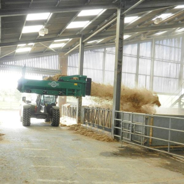 Spread-a-Bale MIDI - Straw shredder: picture 2 Spread-a-Bale MIDI - Straw shredder: picture 2