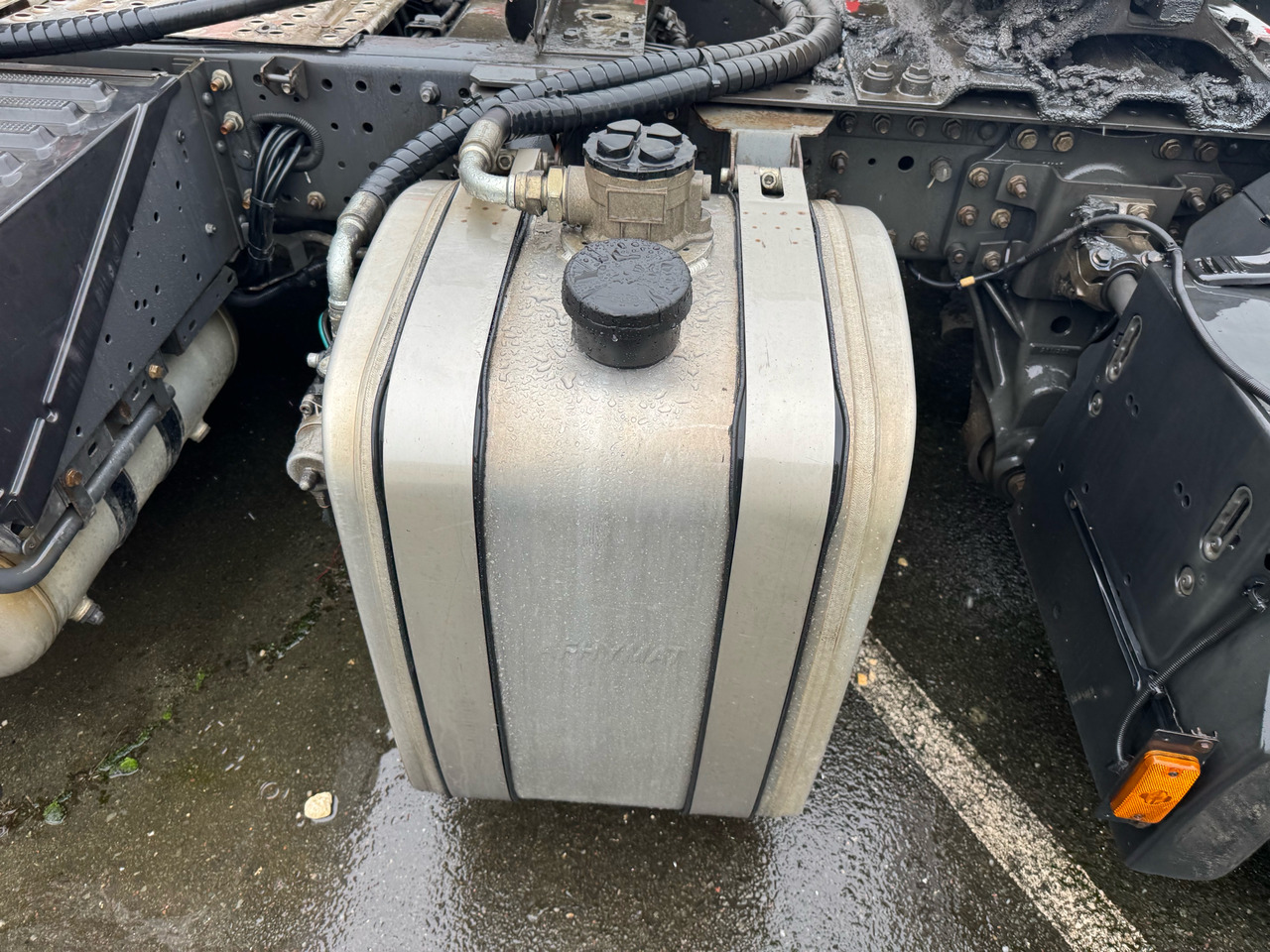 Tractor unit Renault P460dxi: picture 9