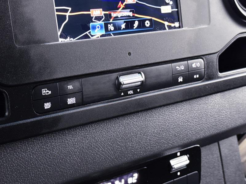 Small van Mercedes-Benz Sprinter 317 1.9 CDI L3H2 3500kg trekgewicht Navigatie Achteruitrijcamera Apple Carplay/Android Auto Betimmering Cruise Control: picture 10