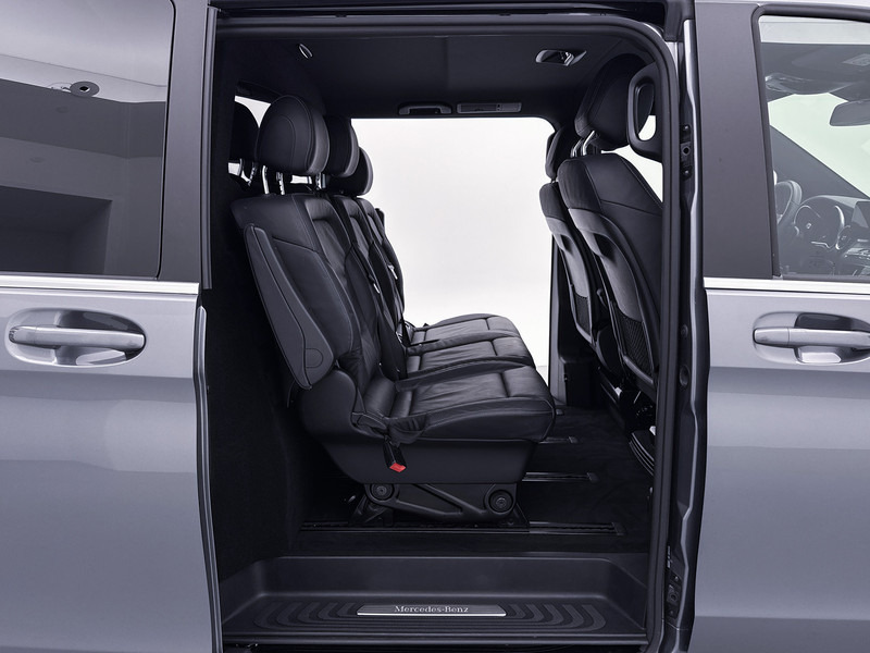 Small van, Combi van Mercedes-Benz V-Klasse 250d 4-MATIC Extra Lang BPM Vrij Direct Leverbaar LED AMG Styling: picture 17