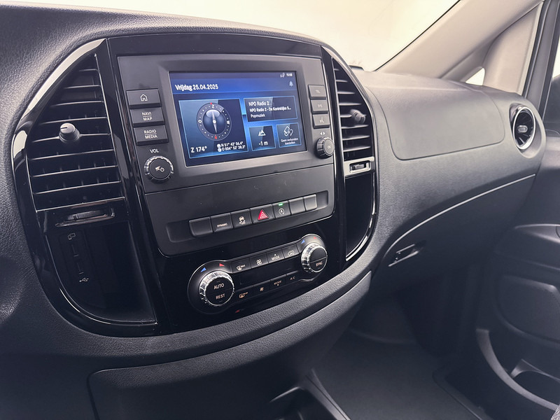 Mercedes-Benz Vito 114 CDI L2 Led koplampen Stoelverwarming Dubbele Schuifdeur Trekhaak Betimmering Cruise Control - Small van: picture 5 Mercedes-Benz Vito 114 CDI L2 Led koplampen Stoelverwarming Dubbele Schuifdeur Trekhaak Betimmering Cruise Control - Small van: picture 5