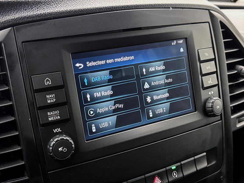 Small van Mercedes-Benz Vito 116 CDI Lang DC 2x Schuifdeur Dubbele Cabine Adaptieve Cruise Control Climate Control Stoelverwarming: picture 9 Small van Mercedes-Benz Vito 116 CDI Lang DC 2x Schuifdeur Dubbele Cabine Adaptieve Cruise Control Climate Control Stoelverwarming: picture 9