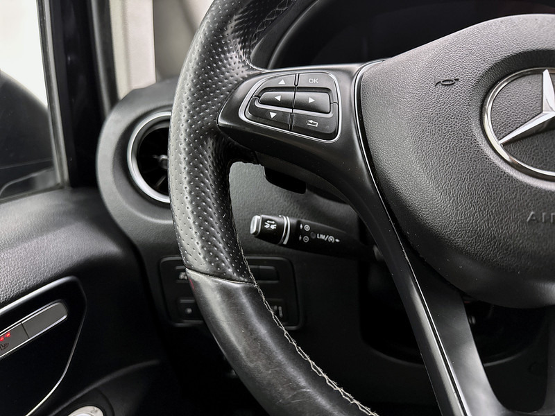Small van Mercedes-Benz Vito 116 CDI Lang DC 2x Schuifdeur Dubbele Cabine Adaptieve Cruise Control Climate Control Stoelverwarming: picture 11 Small van Mercedes-Benz Vito 116 CDI Lang DC 2x Schuifdeur Dubbele Cabine Adaptieve Cruise Control Climate Control Stoelverwarming: picture 11