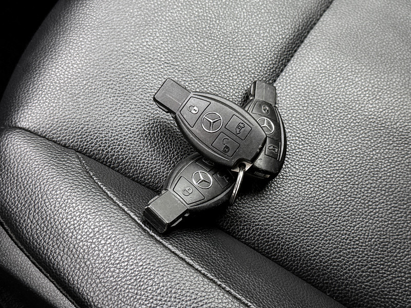 Small van Mercedes-Benz Vito 116 CDI Lang DC 2x Schuifdeur Dubbele Cabine Adaptieve Cruise Control Climate Control Stoelverwarming: picture 16 Small van Mercedes-Benz Vito 116 CDI Lang DC 2x Schuifdeur Dubbele Cabine Adaptieve Cruise Control Climate Control Stoelverwarming: picture 16