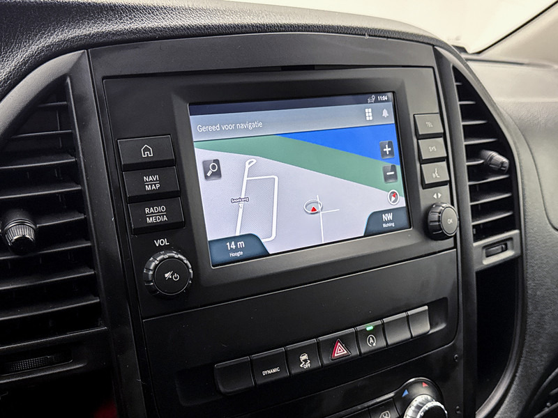 Small van Mercedes-Benz Vito 116 CDI Lang DC 2x Schuifdeur Dubbele Cabine Adaptieve Cruise Control Climate Control Stoelverwarming: picture 8 Small van Mercedes-Benz Vito 116 CDI Lang DC 2x Schuifdeur Dubbele Cabine Adaptieve Cruise Control Climate Control Stoelverwarming: picture 8