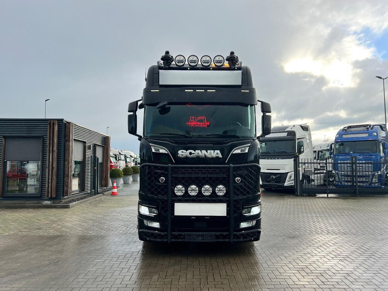 Scania S730 6x4 Trekker Retarder / Special Interior - Tractor unit: picture 2 Scania S730 6x4 Trekker Retarder / Special Interior - Tractor unit: picture 2