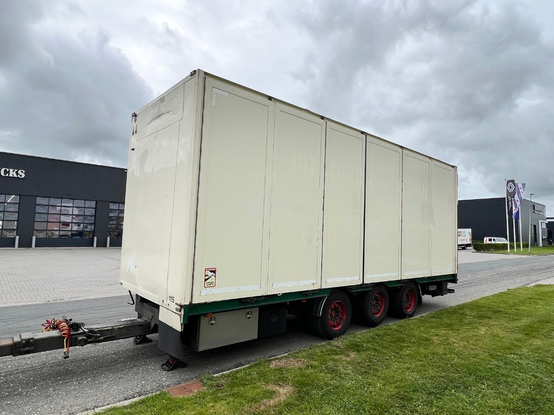 Vogelzang 3 - Assige wipkar Gestuurd / zijdeuren - Closed box semi-trailer: picture 1 Vogelzang 3 - Assige wipkar Gestuurd / zijdeuren - Closed box semi-trailer: picture 1
