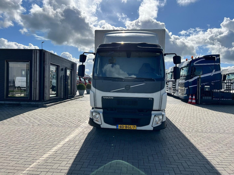 Volvo FL 210 4x2 bakwagen Dhollandia 1500kg / - Box truck: picture 2 Volvo FL 210 4x2 bakwagen Dhollandia 1500kg / - Box truck: picture 2