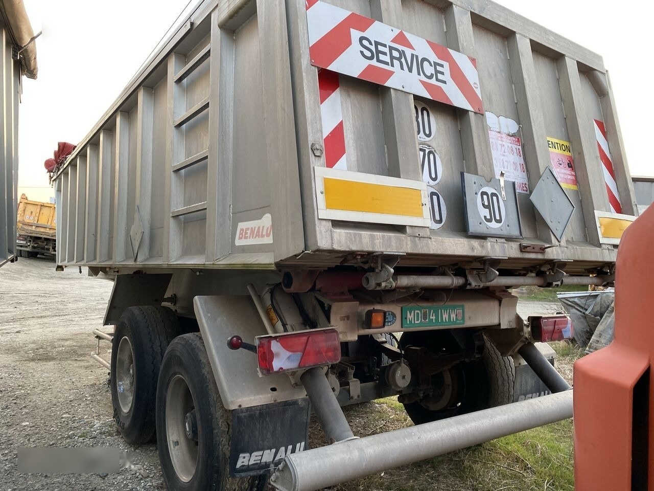 Benalu Bena Basculabila Agregate Aluminiu 2 PIECES AVALABILE - Tipper semi-trailer: picture 1 Benalu Bena Basculabila Agregate Aluminiu 2 PIECES AVALABILE - Tipper semi-trailer: picture 1