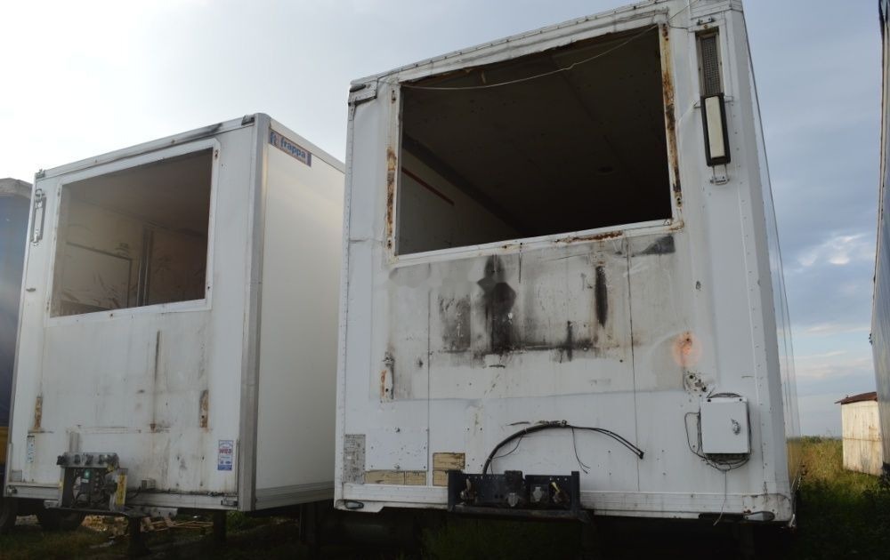 Container izoterm -frigorific - Isothermal semi-trailer: picture 3 Container izoterm -frigorific - Isothermal semi-trailer: picture 3