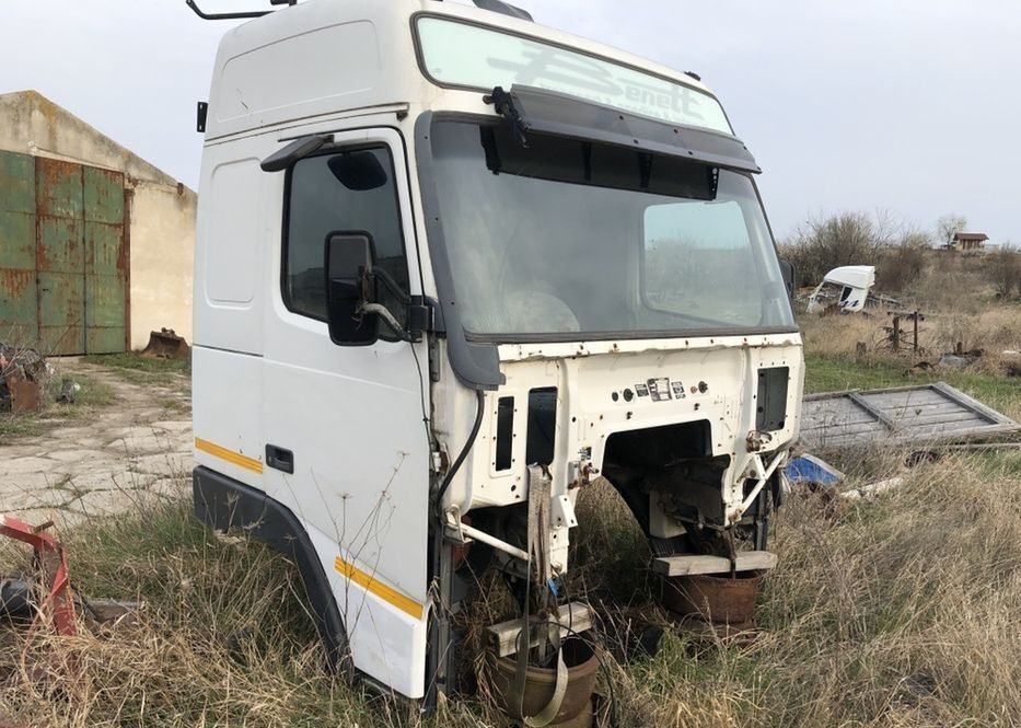 Volvo FH 12 truck - Cab for Truck: picture 3 Volvo FH 12 truck - Cab for Truck: picture 3