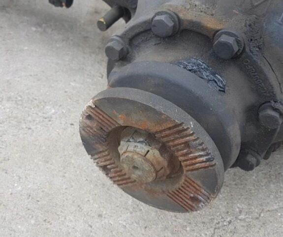 Renault MAGNUM truck - Axle and parts for Truck: picture 3 Renault MAGNUM truck - Axle and parts for Truck: picture 3