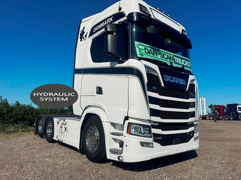 Scania S580 V8 NGS weelbase 3150mm. Air / Air suspension. Opticruise / Retarder. Hydr. system,. - Tractor unit: picture 2 Scania S580 V8 NGS weelbase 3150mm. Air / Air suspension. Opticruise / Retarder. Hydr. system,. - Tractor unit: picture 2